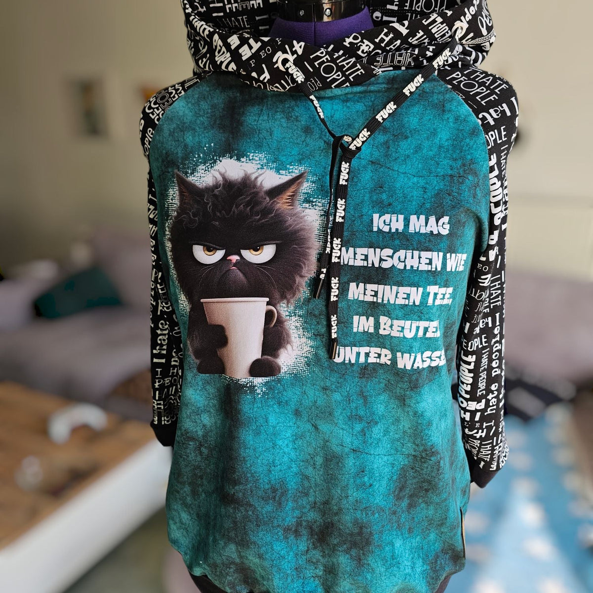 SelbstNäh-SchnäppchenGlück Hoodie Ich liebe Menschen wie meinen Tee
