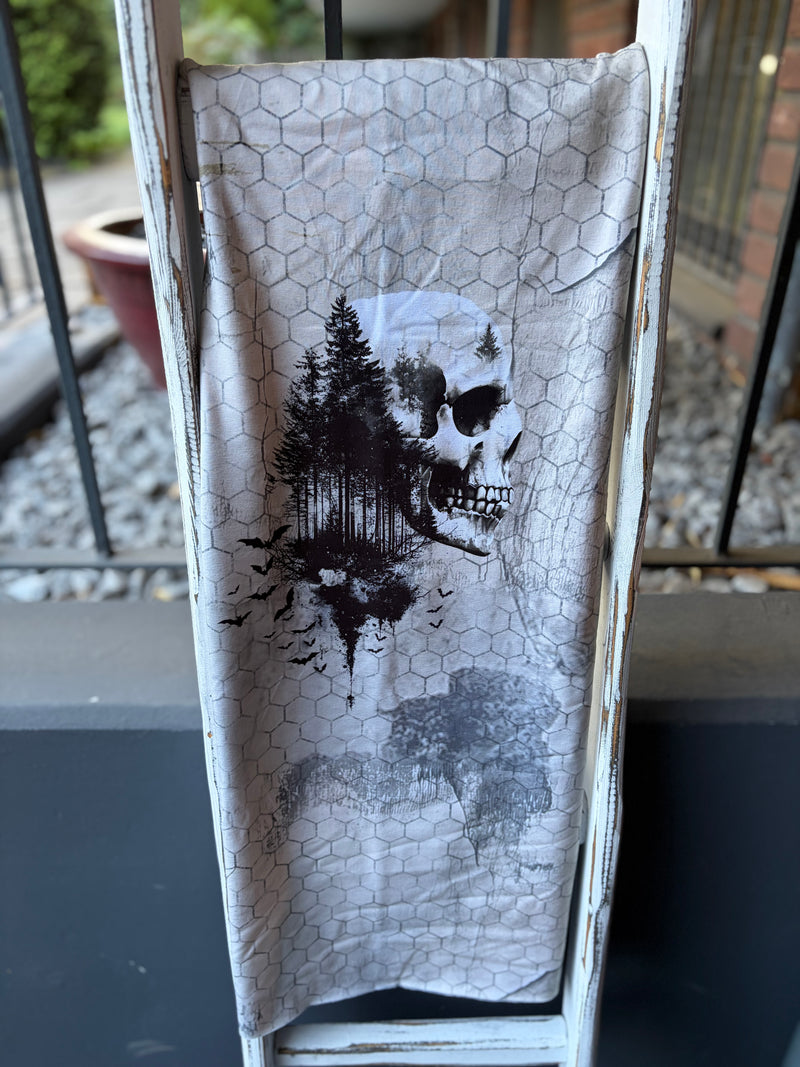 1m Jersey Distressed Skull