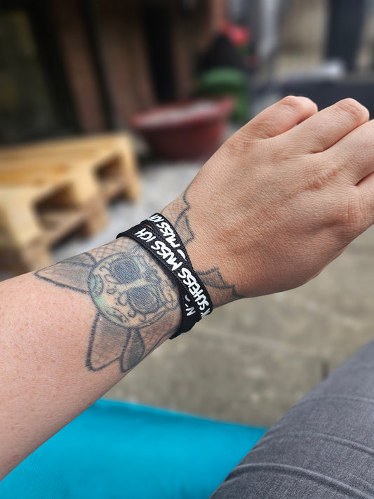 🌈DIY Armband-Set „Mach's dir selbst – das frechste Armband-Set der Stadt.“🌈